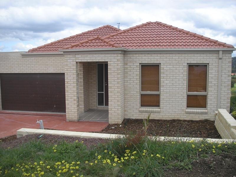 22 TOSCANA WAY, HIDDEN VALLEY, Wallan, Vic 3756 Property Details