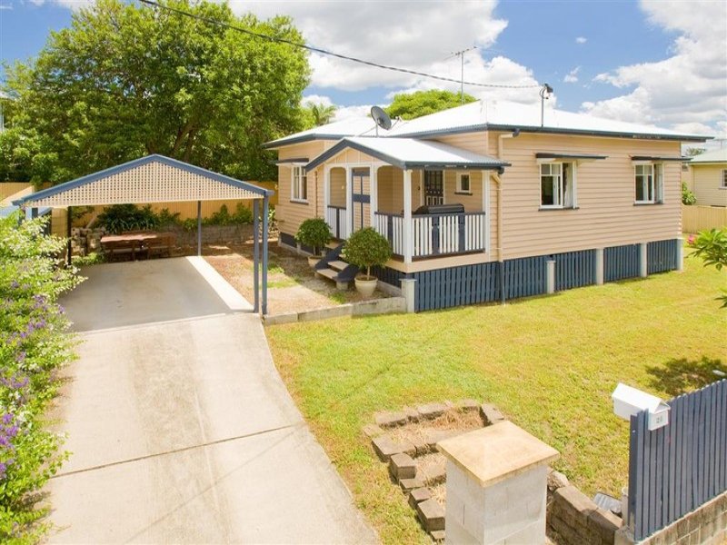 26 Dorothy Lane, Camp Hill, QLD 4152