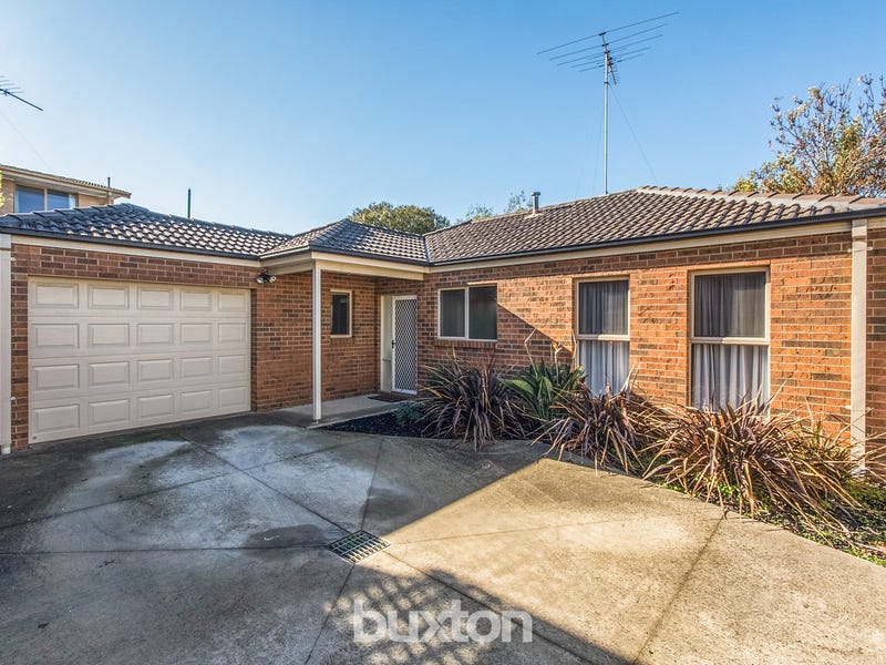 2/19 Montpellier Drive, Highton, VIC 3216