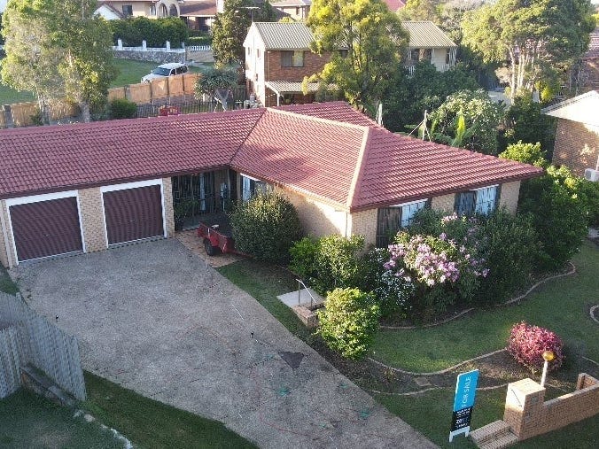 8 Niven Street, Stafford Heights, Qld 4053 House for Sale