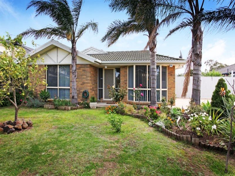 9 Oat Close, Delahey, VIC 3037