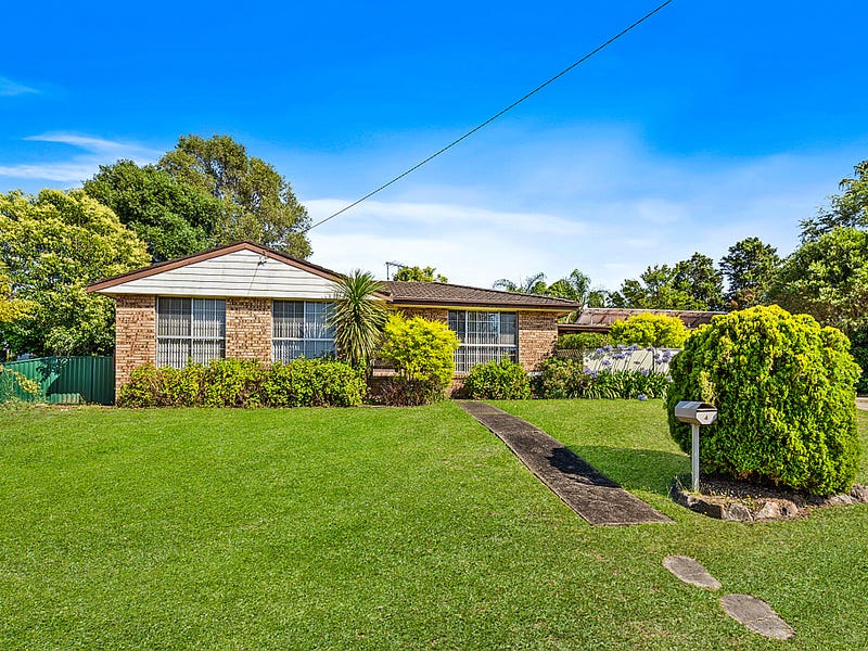 4 Clinton Drive, Narellan, NSW 2567 - Property Details