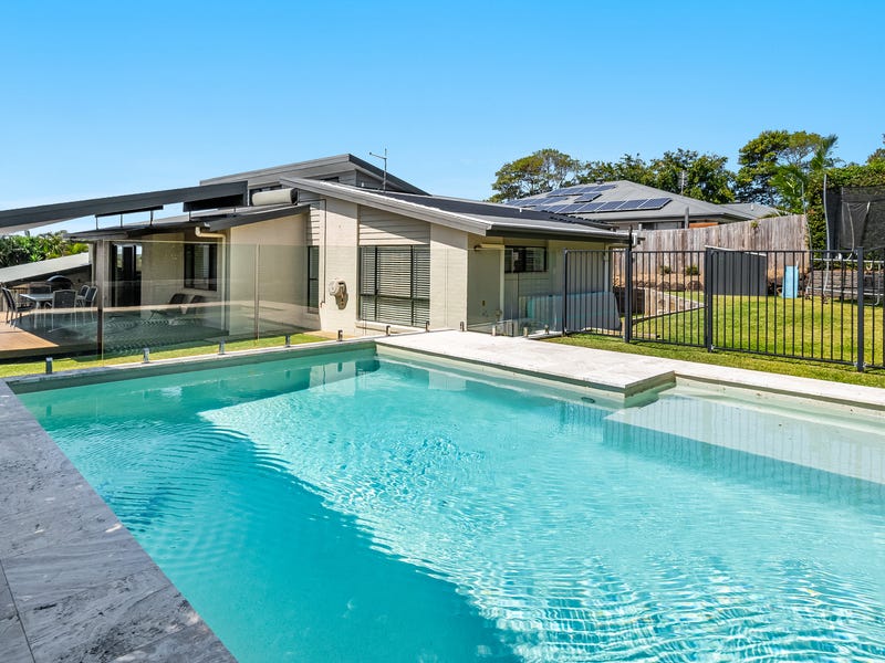 Real Estate & Property for Sale in Bangalow, NSW 2479 (+1 location) Pg