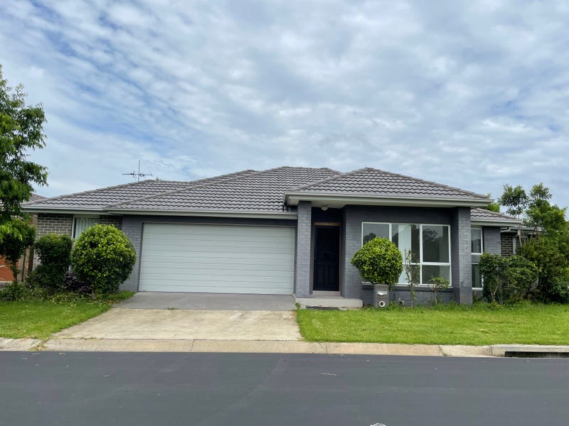 34 Mackay Circuit, Ropes Crossing, NSW 2760