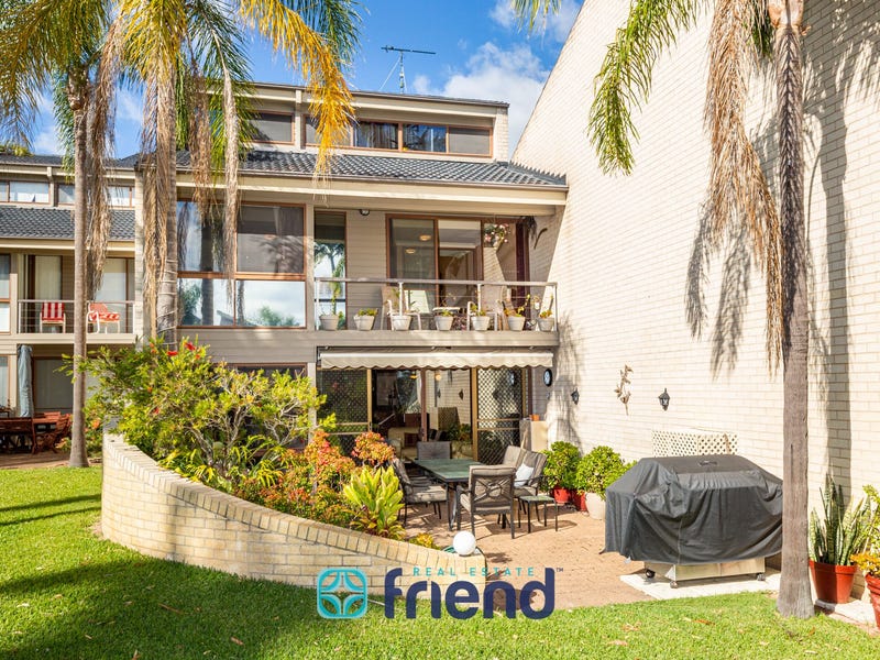 9/4 Cromarty Road, Soldiers Point, NSW 2317