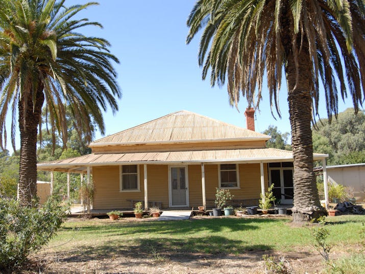 Pickabinny 94 Lloyds Lane, Deniliquin, NSW 2710 Property Details