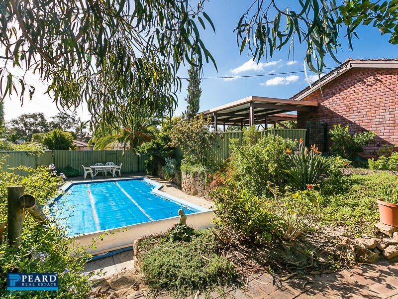 72 Waterford Drive, Hillarys, WA 6025 Property Details