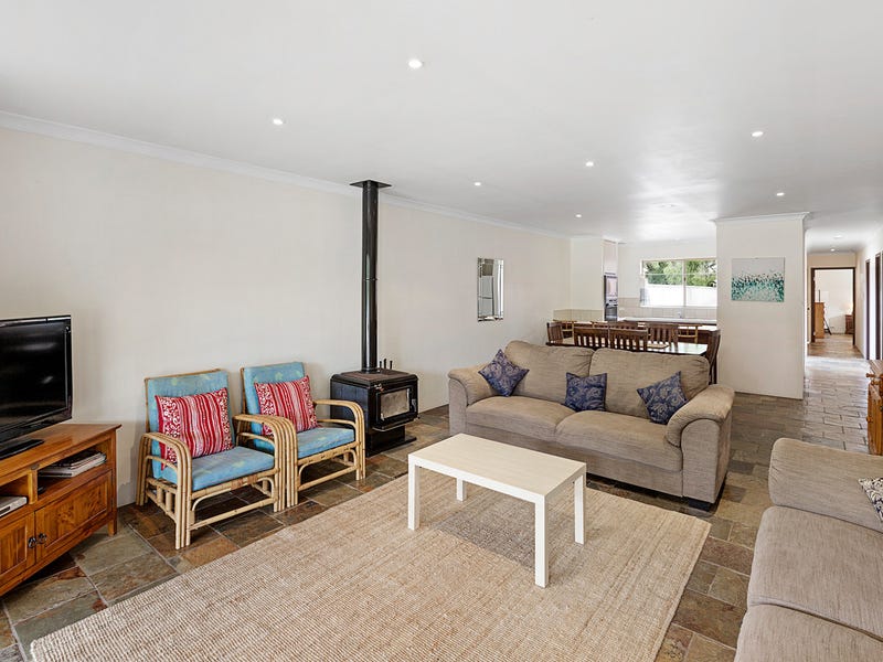 576B Geographe Bay Road, Abbey, WA 6280 Property Details