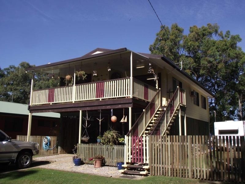 10 Double Bay Street, Macleay Island, QLD 4184