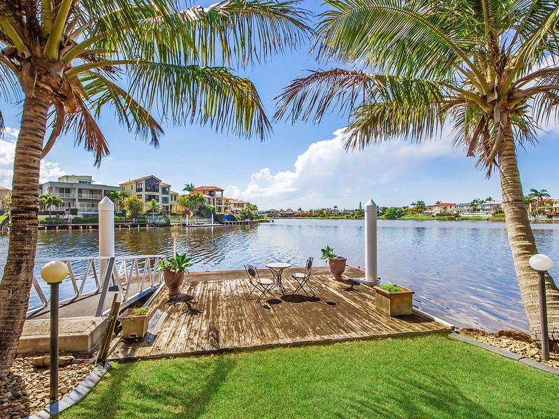 40 Istana View, Clear Island Waters, QLD 4226 - realestate.com.au