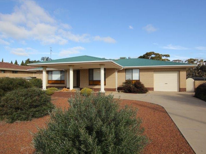 Houses for Sale in Merredin, WA 6415 Pg. 2