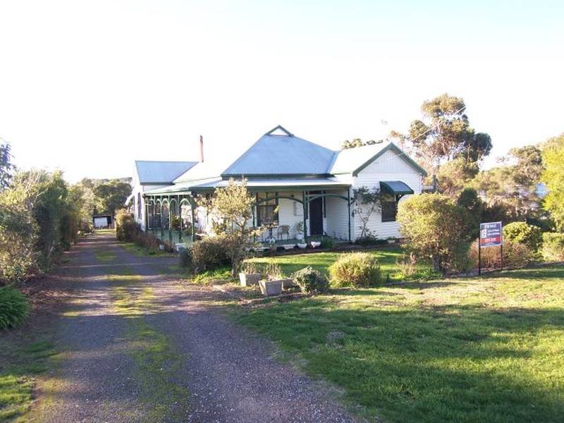 16 Grey Street, Lismore, Vic 3324 Property Details