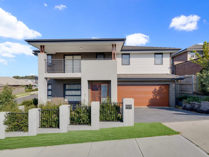 76 University Drive, Campbelltown, NSW 2560 Property Details
