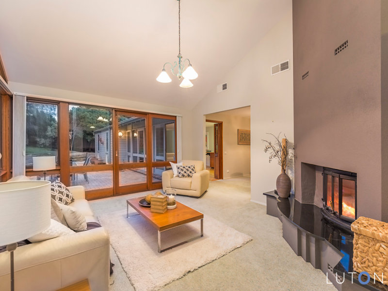 9 Fitzherbert Place, Bruce, ACT 2617 Property Details