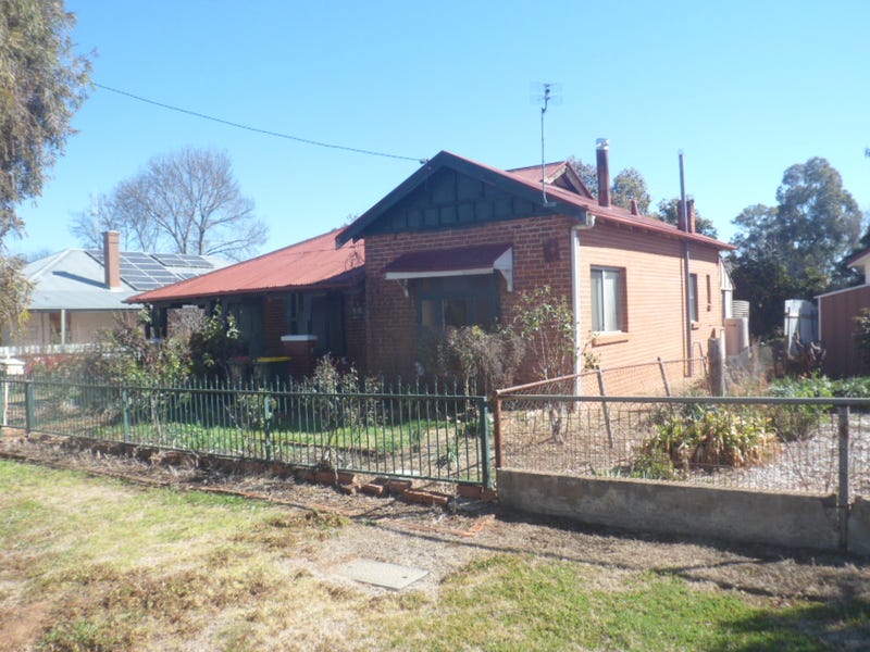 95 Ryall St, Canowindra, NSW 2804 Property Details
