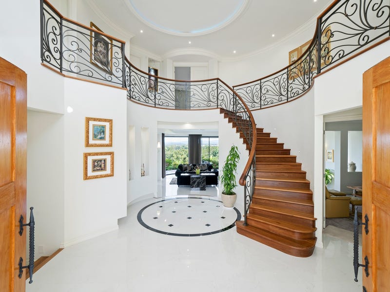 28 Binalong Drive, Ashmore, QLD 4214