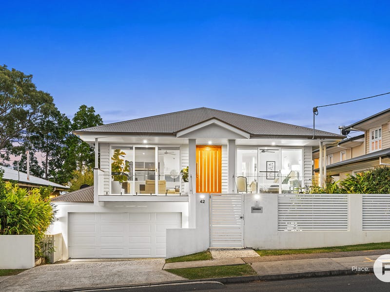 42 Newman Avenue, Camp Hill, QLD 4152