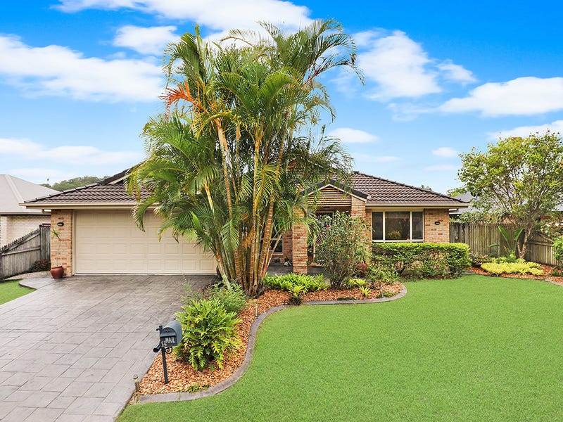 14 Maddock Avenue, Mooloolah Valley, QLD 4553