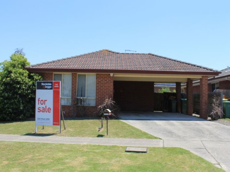 43 Murphy Road, Pakenham, Vic 3810 Property Details