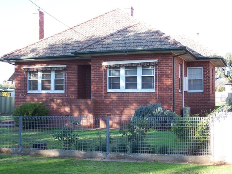 4 Waddell Street, Canowindra, NSW 2804