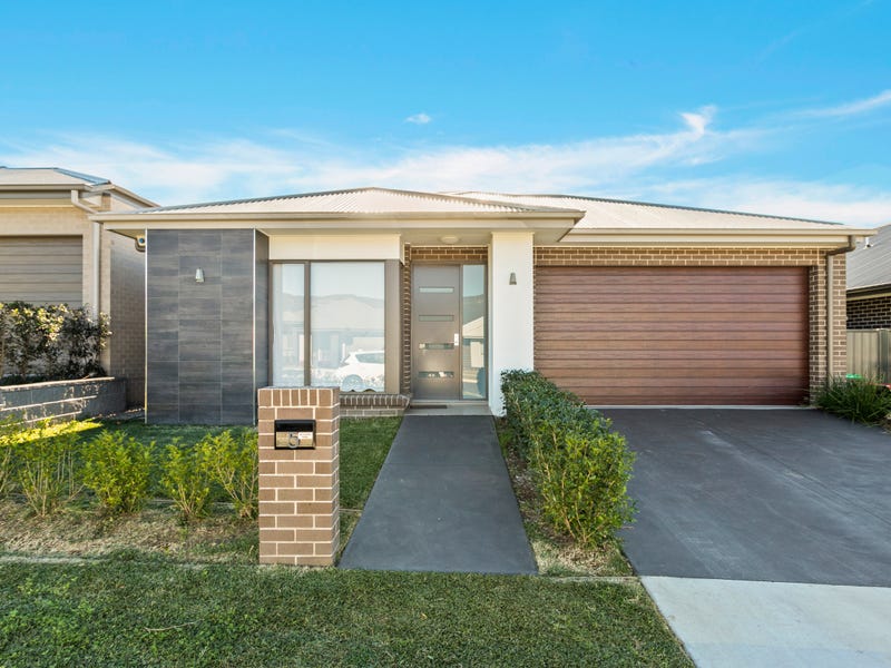 5 Meander Drive, Calderwood, NSW 2527 Property Details
