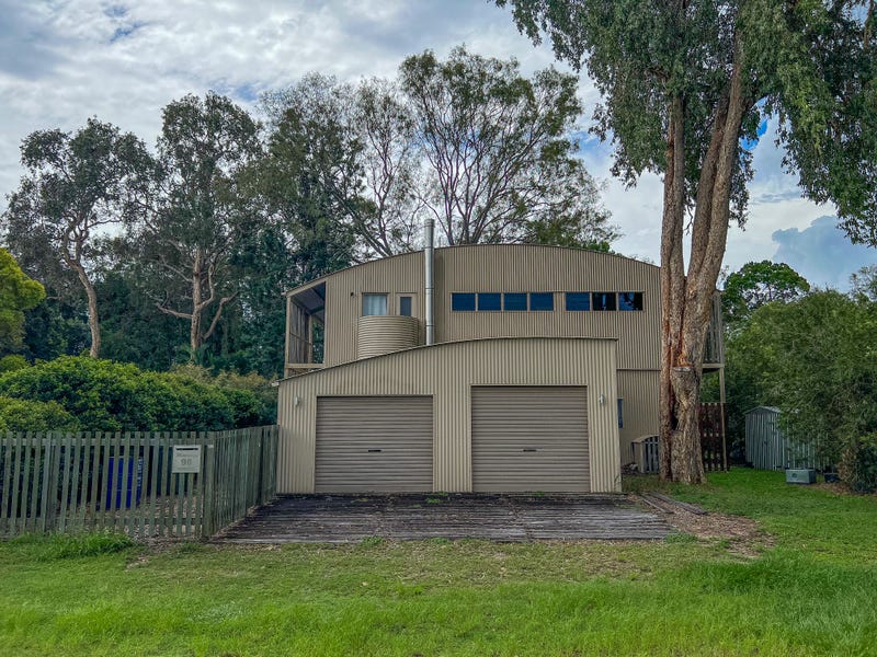 98 Kingfisher Parade, Toogoom, QLD 4655