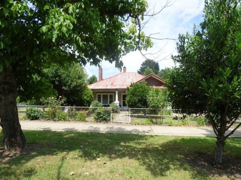 50 Elgin Street, Myrtleford, Vic 3737 Property Details