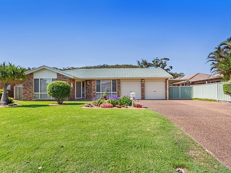 75 Shoreline Drive, Fingal Bay, NSW 2315