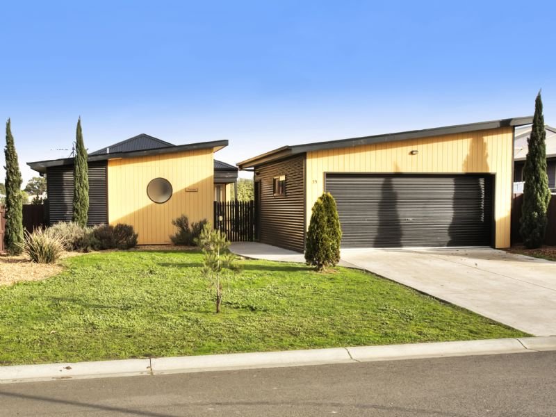 35 Katherine Circuit, Cowes, Vic 3922 Property Details