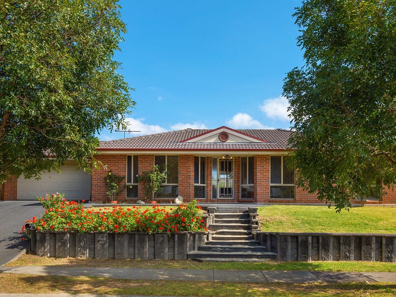 26 Araminta Chase, Cameron Park, NSW 2285