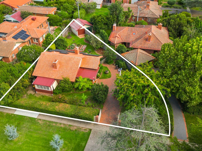 23 Batman Street, Braddon, ACT 2612 House for Sale