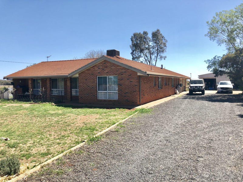 62 Tullamore Road, Peak Hill, NSW 2869 House for Sale