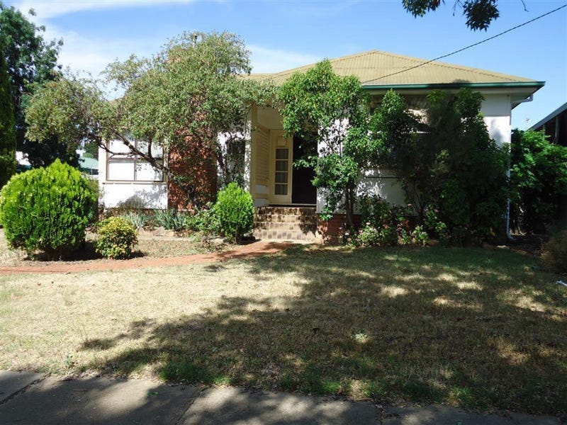 15 Mount Austin Avenue, Mount Austin, NSW 2650