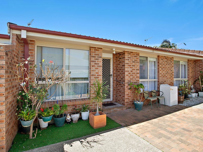 2/35 Griffiths Street, Oak Flats, NSW 2529