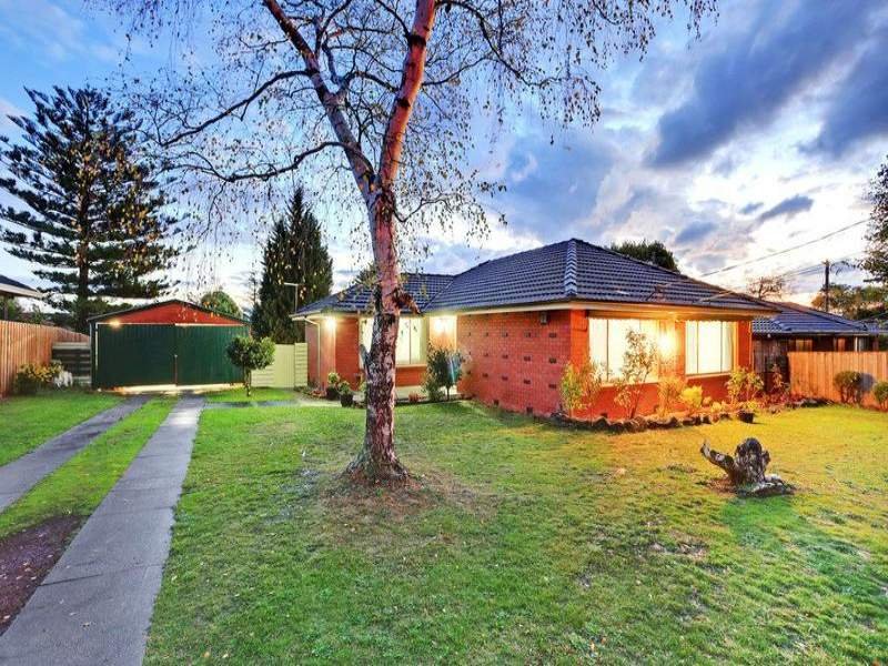 11 Cherry Tree Grove, Croydon, VIC 3136