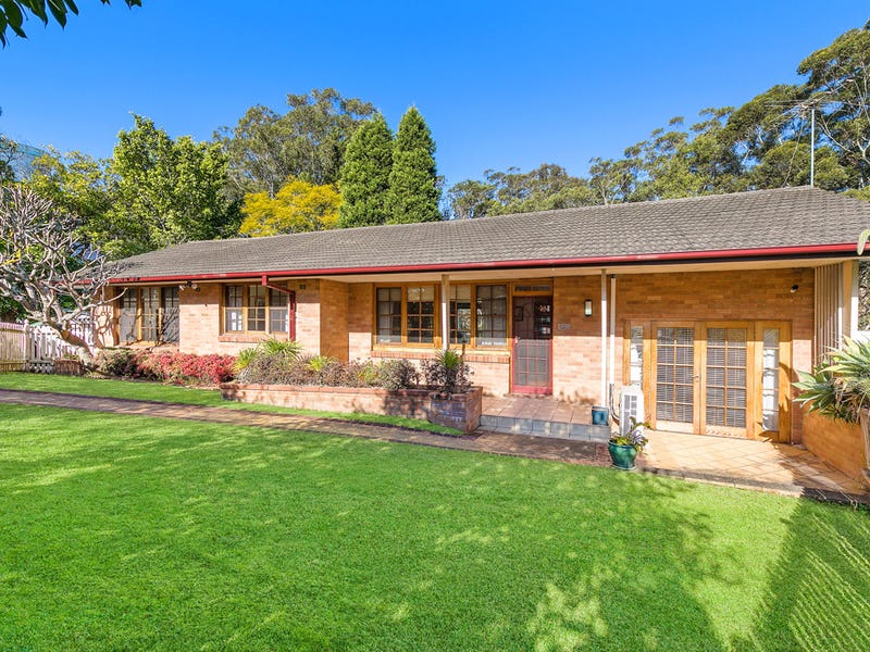 120 Fox Valley Road, Wahroonga, NSW 2076 Property Details