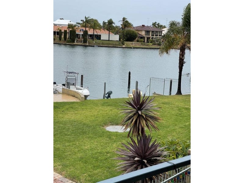 11/1 Waterside Drive, Dudley Park, WA 6210