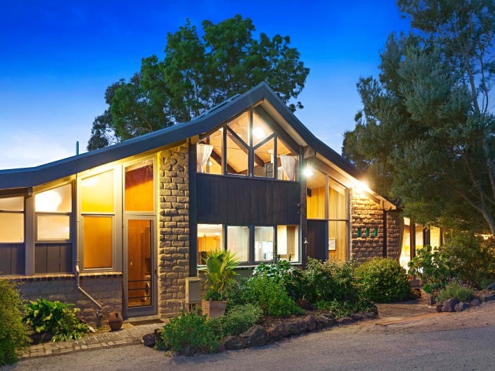 35 Millbank Drive, Mount Eliza, VIC 3930