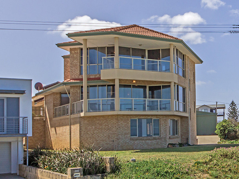 2 Hilda Road, Waikiki, WA 6169 Property Details