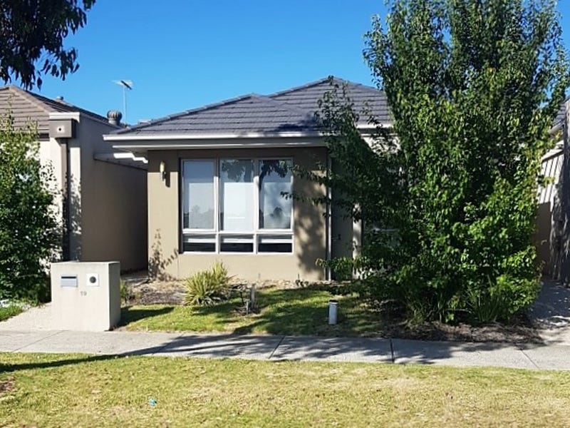 19 Chessington Drive, Williams Landing, VIC 3027