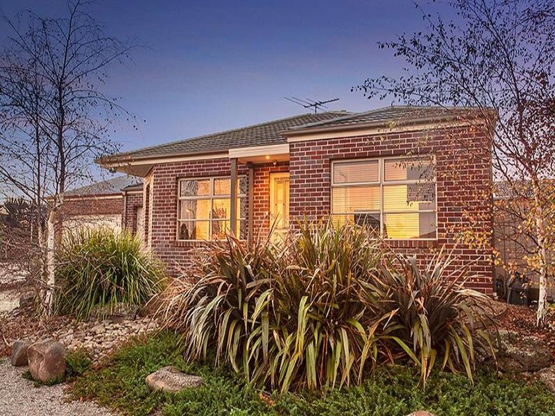 2/91 Thames Boulevard, Werribee, Vic 3030 Property Details