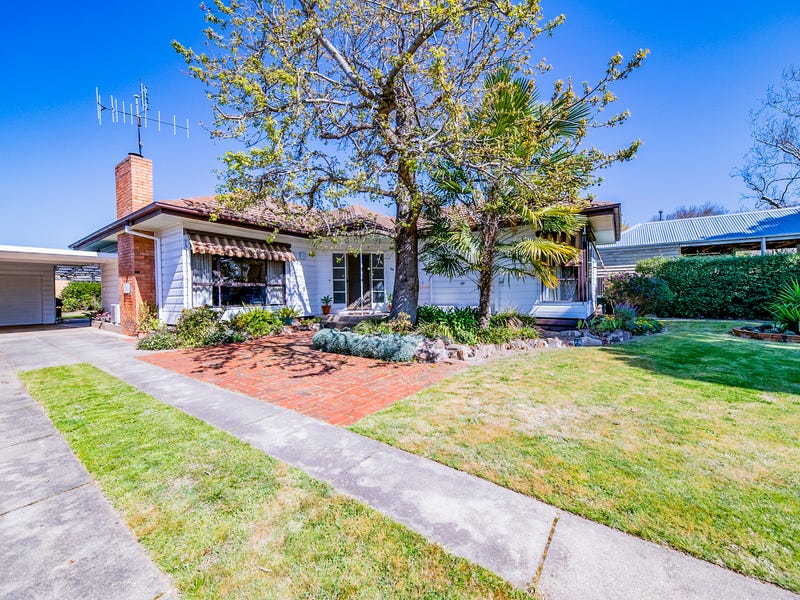 64 Benson Street, Benalla, Vic 3672