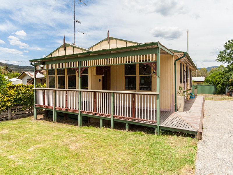 19 Ninth Street, Eildon, Vic 3713 Property Details