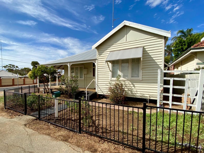 35 Gairdner Street, Northam, WA 6401 House for Sale