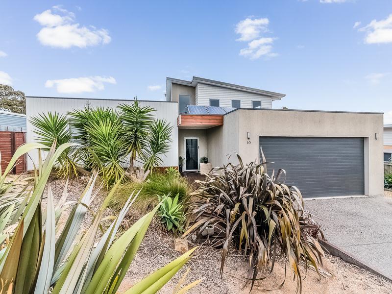 10 Spaven Court, Cowes, Vic 3922 Property Details