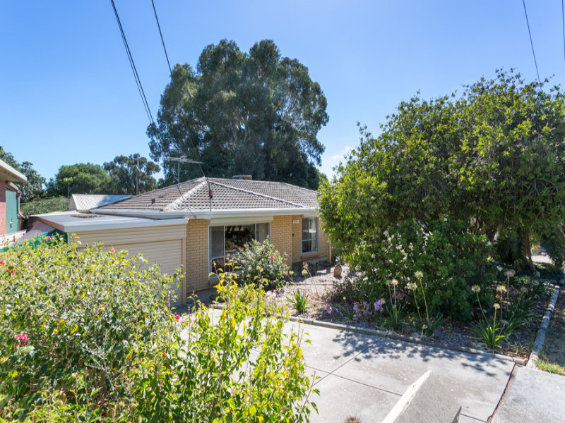 4 Clarence Drive, Athelstone, SA 5076