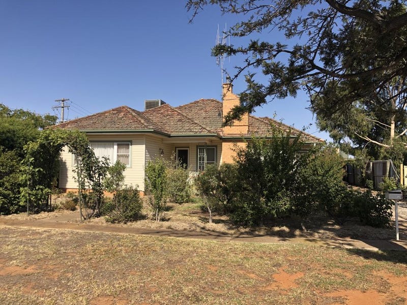 22 Walter Street, Finley, NSW 2713 Property Details