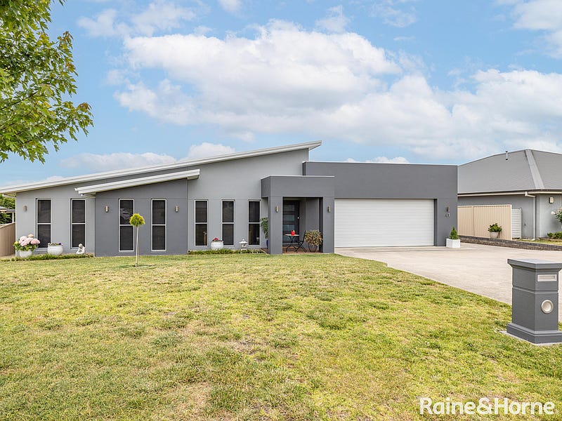 41 Westbourne Drive, Llanarth, NSW 2795 Property Details