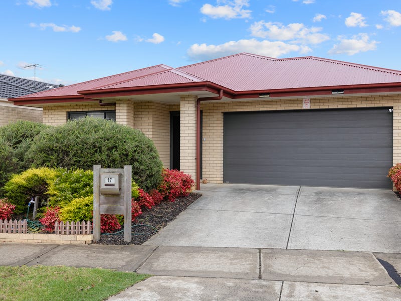 17 Shoalhaven Road, Cowes, Vic 3922 House for Sale