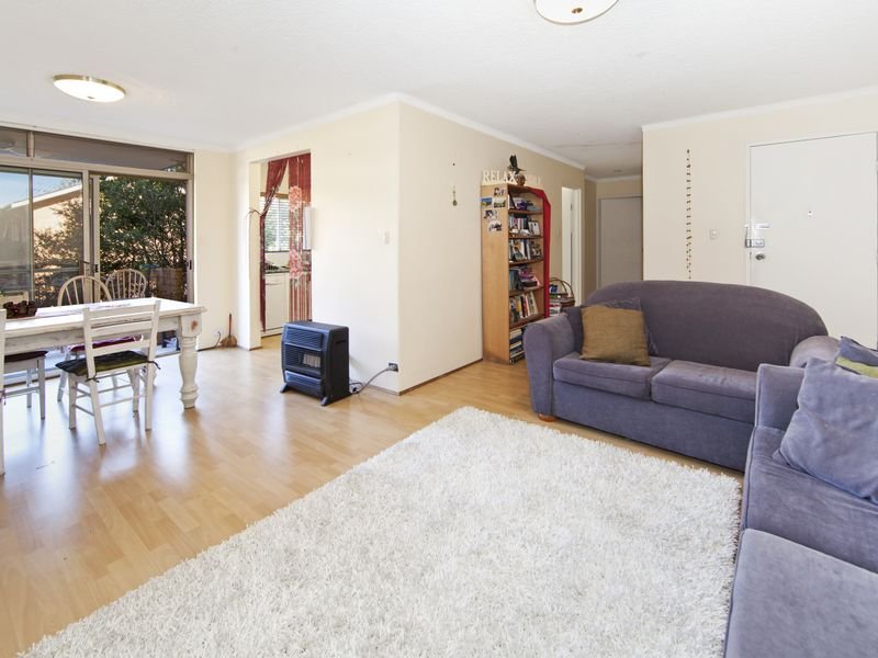 2/4 Greenwood Place, Freshwater, NSW 2096 Property Details